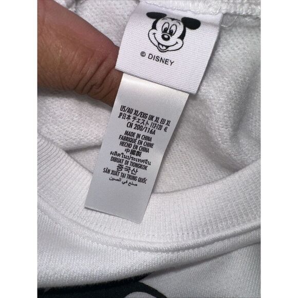 Walt Disney World Sweater Adult XL White/Red Mickey Mouse Standing Parks - Picture 4 of 5